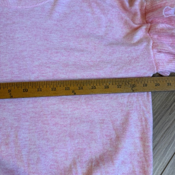 J. Crew Wool Bubblegum Pink Ruffle Sleeve Sweater Crew Neck Size Medium - Picture 7 of 7